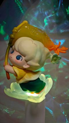 🌿 Dimoo·捕捉春天

发梢的小花随春风晃成嫩绿色涟漪