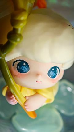 🌿 Dimoo·捕捉春天

发梢的小花随春风晃成嫩绿色涟漪