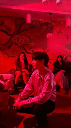 剧本：《纯爱悖论》
时长：11-12h
类型：情感｜思辨 |