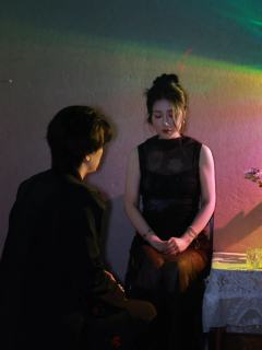 当爱人变成了一种诅咒般的存在长久持续,
我们之间已是最深刻,