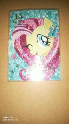 抽到了最喜欢的柔柔，但为什么这里少一块滴胶这是正常的吗