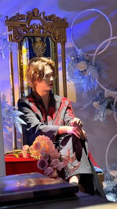 🙋顾献南还是爱得太超前，若竹见了都要摇头🤦‍♀️
为什么