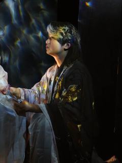 剧本名：大宴之上
人数：6人（4女2男）
类型：情感 演绎 
