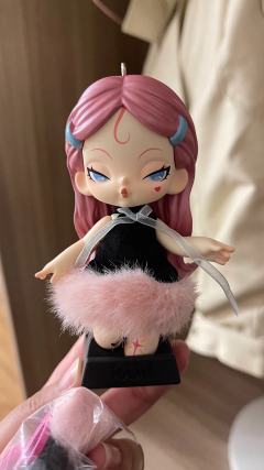 去杭州在玩的时候在TOP TOY看见了这款正在搞促销就随手拿