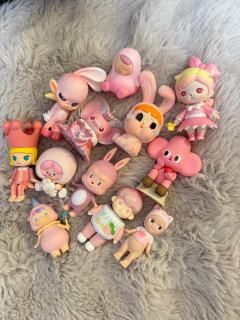 看的出来很喜欢粉色了
不整理不知道竟然这么多粉色小可爱
很多