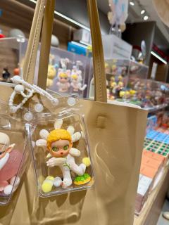 zsiga太火了吧，来晚ppmt门店的在日光下系列摆样都没了