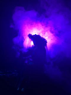 “欢迎各位玩家来到赤溪的世界，你将扮演的角色是…”
哦不，串