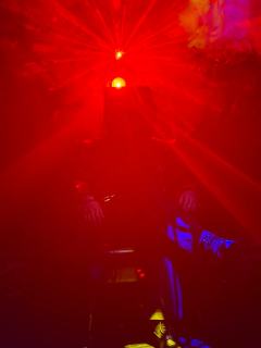 “欢迎各位玩家来到赤溪的世界，你将扮演的角色是…”
哦不，串