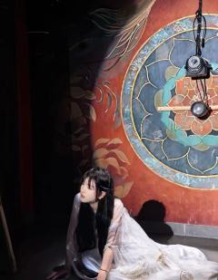 《金粉》 君如镜
店家:厦门七遇
卡司阵容:醒醒—顾渝,裙