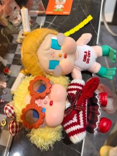 逛咸鱼时候发现上面的娃卖的挺便宜，98一个，评价还挺好，晒图