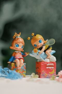 -
和MOLLY一起 
看沿路的风景

