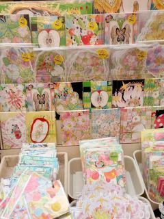 1️⃣啊叽呀 春日花花🌸绝美！
2️⃣画画的禾盐 很好看的