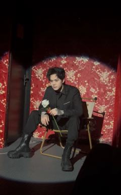 多情的人鱼终于学会了爱
晴天雨天究竟喜欢哪个呢？顾现南，我爱