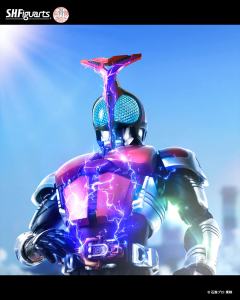 万代26年9月 一般发售 S.H.F 真骨雕 假面骑士甲斗2