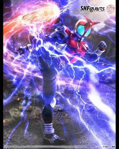 万代26年9月 一般发售 S.H.F 真骨雕 假面骑士甲斗2