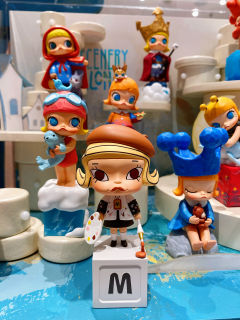 你别看她这样子
这可是molly最初的模样[偷笑R]
沿途的