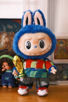 今年的世界杯有labubu陪伴
你支持的球队是哪支呀？