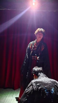 一剑凌云天让路，山河皆醒我独狂！
店家：9527（内测车）
