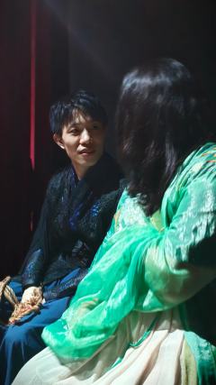 一剑凌云天让路，山河皆醒我独狂！
店家：9527（内测车）
