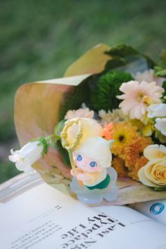 作为DIMOO老粉,瞬间的奇遇系列真的狠狠戳中我!把春日细碎