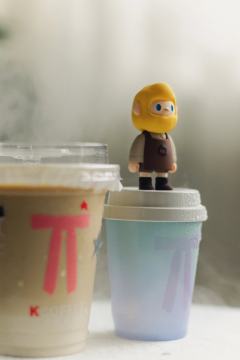 -
BOB和RICO愈见肯德基

来两杯肯悦咖啡☕️