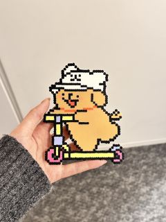 小白～上车，出去玩啦🥳
小白：怎么你有安全帽⛑️我的呢🤔