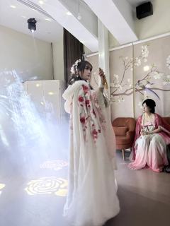 《草芥》——一个拥有“大底”的情感本

体验时间：2026年