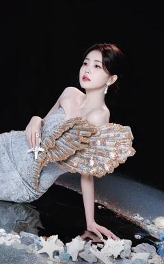 宝宝们我改名啦！以后请搜夏鹿拾柒!请多多关照!
（占岛至歉）