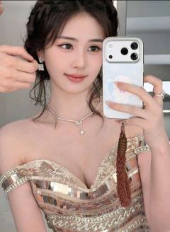 宝宝们我改名啦！以后请搜夏鹿拾柒!请多多关照!
（占岛至歉）