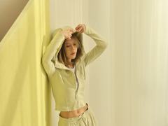 赵露思,1998年11月9日出生于四川省成都市,中国内地女