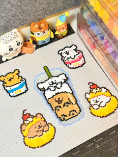 一大波甜品线条小狗来啦～
麦麦鸡毛和小白🍦
泡芙鸡毛和小白