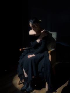 我承认曾经对野菩萨无动于衷的我太装了
现在只想急头白脸再打