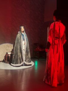 “那个向朕付出真心的人，会永远陪在朕的身边吗”

📍体验店