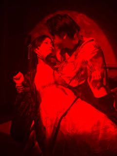 “那个向朕付出真心的人，会永远陪在朕的身边吗”

📍体验店