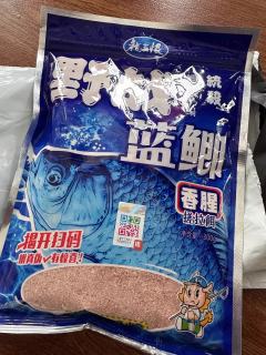 价格上,两款相近,蓝鲫略低,性价比更高,是大众首选。味型方面