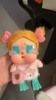 太可爱了，还没到家就准备好新衣服啦