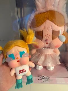 太可爱了，还没到家就准备好新衣服啦