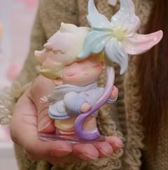 封面款配色好看
dimoo相似的风格感觉出了好多了