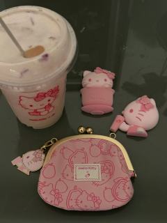 是谁睡到12:30自然醒打开了门店发现居然还全都有货
原来是