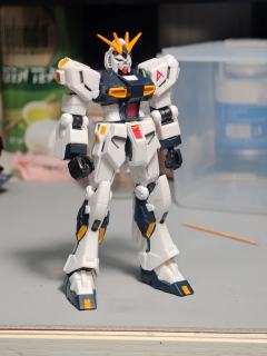 没玩过g frame系列，整了个双炮牛尝尝咸淡。肩大腿细，比