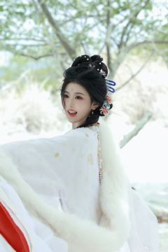 俞浅浅要幸福，孔雪儿要幸福