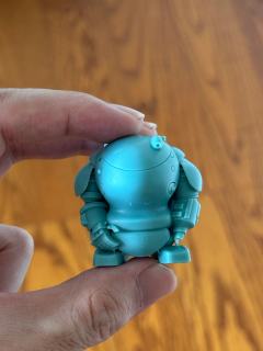 这款Q版打印横山宏机甲，拿到手就感觉非常可爱，圆滚滚的大脑袋