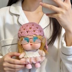 粉色镂空针织帽温柔又显白，还能修饰娃头型