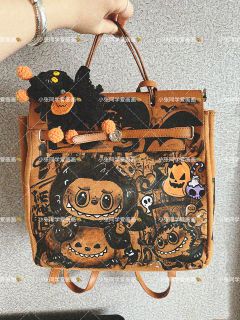 LABUBU万圣节限定搪胶，安排了！