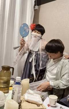“你会因我哥哥而死！”
哥宝女痛哭流涕，碎成一地QAQ
还心