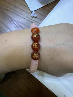 “我们要笑着说再见,哭着说好久不见。”
体验剧本:红豆
体