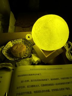 “我们要笑着说再见,哭着说好久不见。”
体验剧本:红豆
体