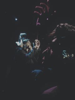 《长夜》2刷 雪人童年篇

阁下吃瓜狼

演职人员：Yico