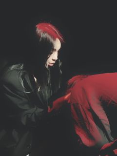 《长夜》2刷 雪人童年篇

阁下吃瓜狼

演职人员：Yico