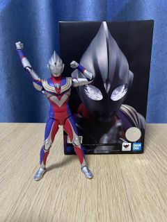 11月再版的相当不错，腰更好了不会爆皮，终于拥有了童年的光！